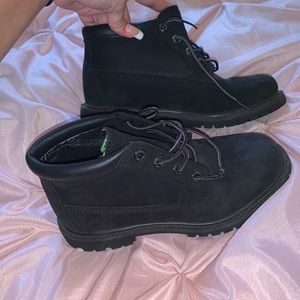 Low black never been worn timberlands